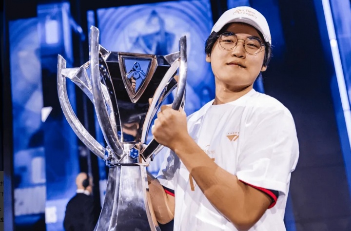 Gumayusi:没有过多的关注三连冠,只是努力专注于比赛本身